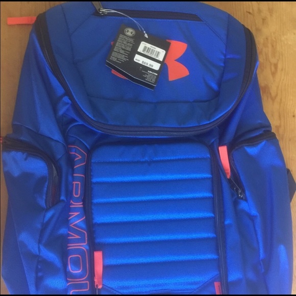 Under Armour Handbags - New Under Armour big back pack. Lots of pockets